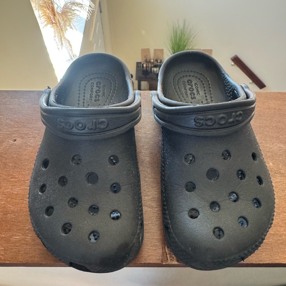 CROCS Kids Classic Clog in Black
